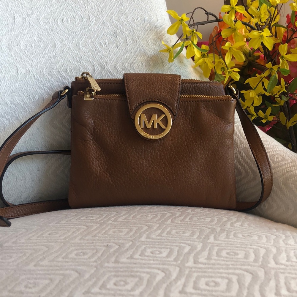 Michael Kors crossbody purse